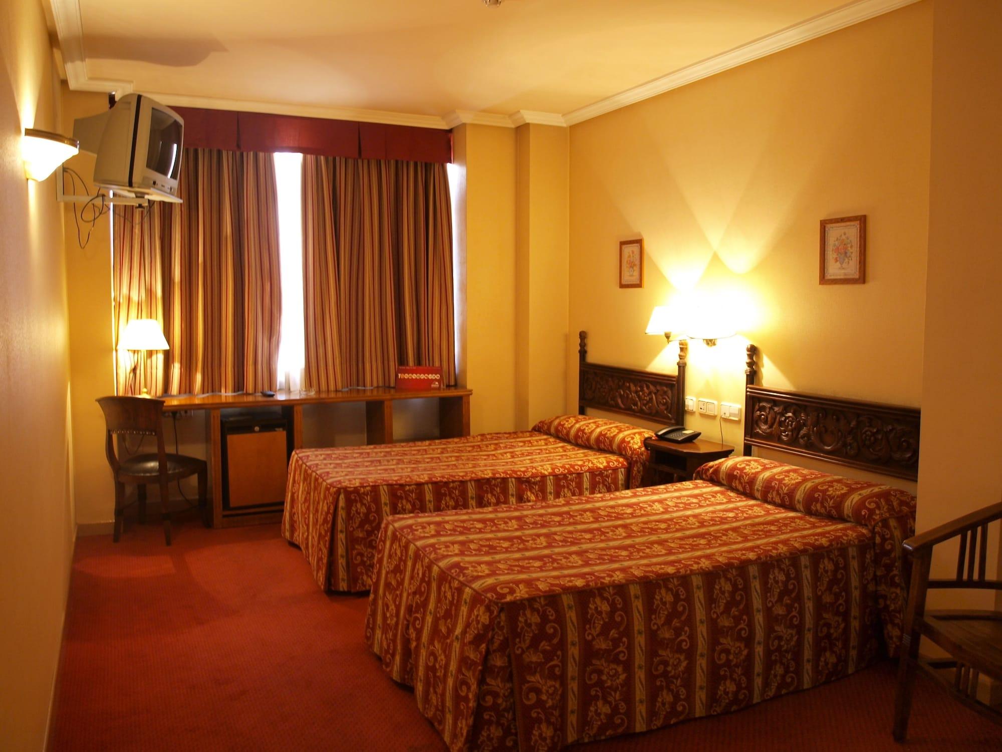 Hotel Don Luis Madrid Room photo
